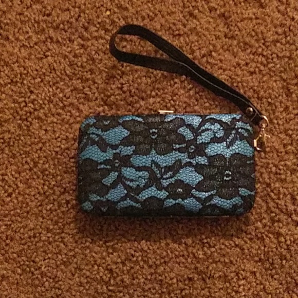 Wallets - Picture 5 of 5